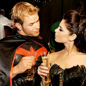 Kellan Lutz, Ashley Greene Kellan Lutz, Ashley Greene